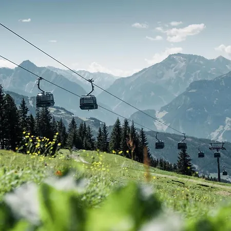 Zillerheart - Apartment With Balcony & Parking In Zillertal, Presented By Alpenluxus Apartment