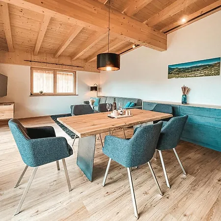 Zillerheart - Apartment With Balcony & Parking In Zillertal, Presented By Alpenluxus * Fügen