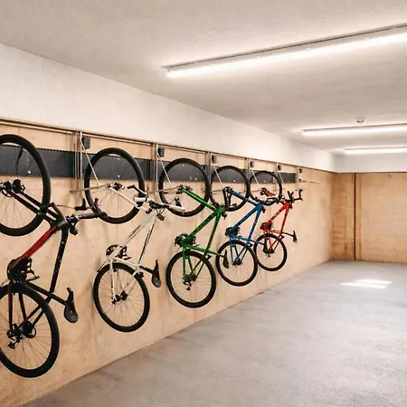Dom wakacyjny Zillerheart - With Balcony & Mountain View Fügen